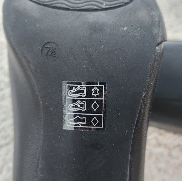 Moda spana Black heels size 7.5 with zipper embellishment - Picture 6 of 12